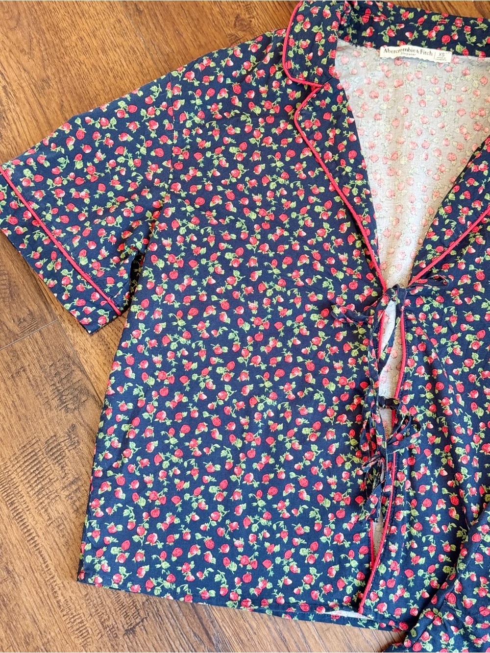 Abercrombie & Fitch Navy Red Strawberry Print Pajama Top and shorts set - Picture 6 of 6